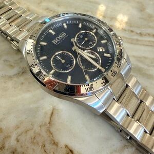 New Boss Silver and Navy Beautiful & Stylish Men's Watch!
